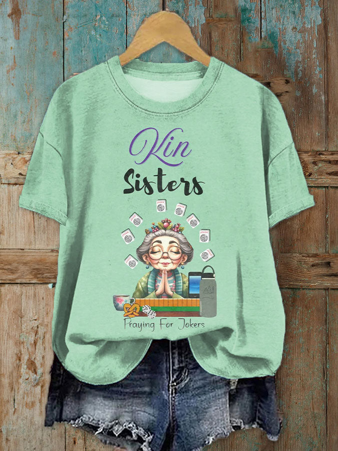 Kin sisters praing for jokers Camiseta Mujer